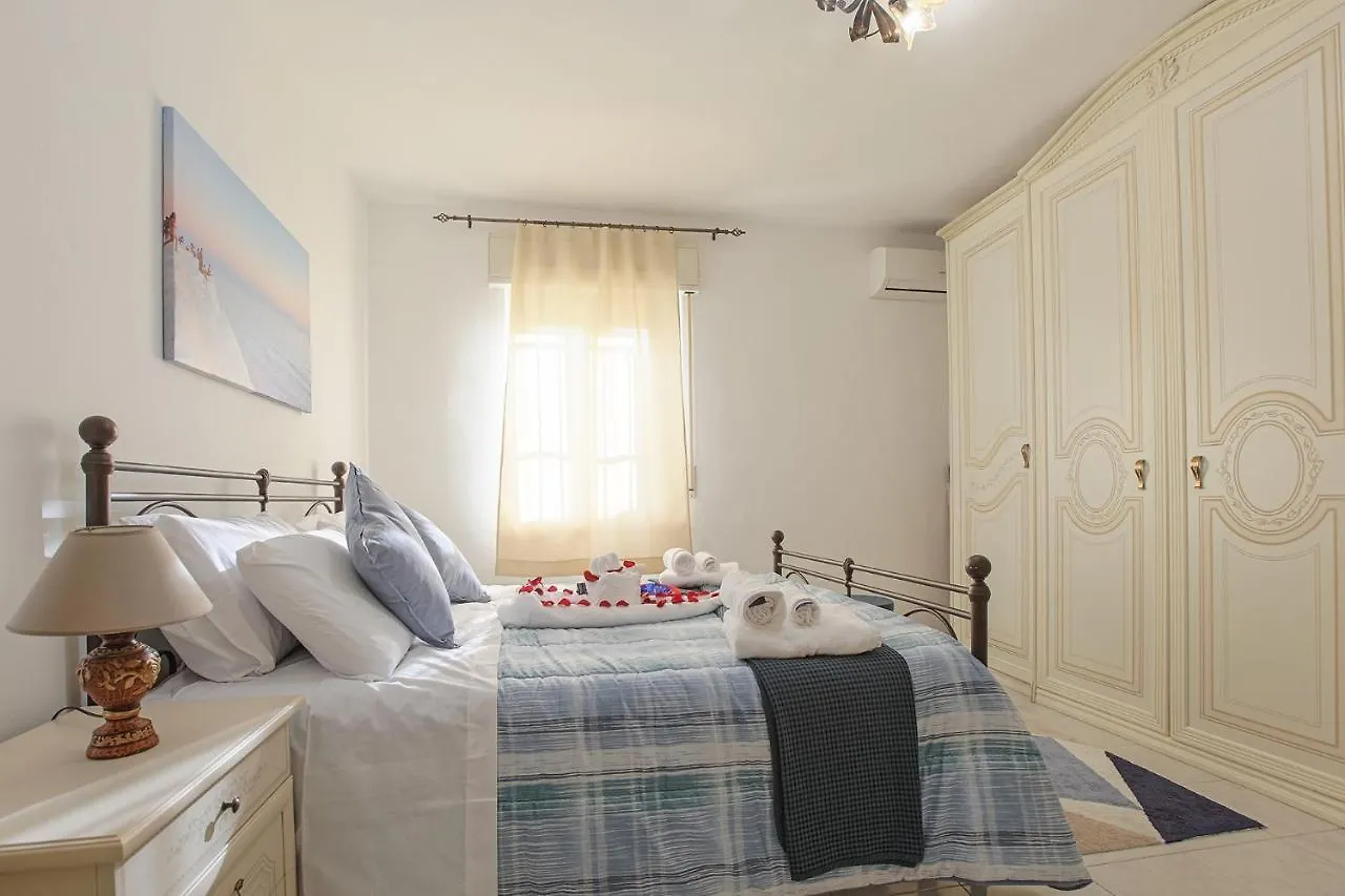 Casa Faro Διαμέρισμα San Leone 0*,